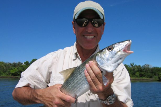 Joel Alves explica como a pesca ajuda a aliviar o estresse e reconectar corpo e mente com a natureza.