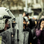 India coloca robô policial em operação e inaugura nova etapa do uso de tecnologia na segurança pública